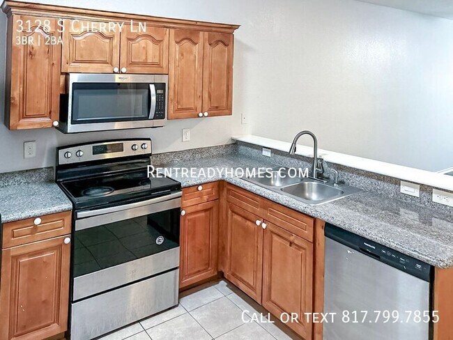 Foto del edificio - 3128 S Cherry Ln