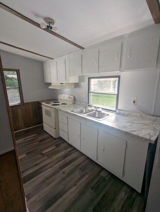 Foto del edificio - 115 Walnut Branch Dr