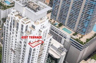 Building Photo - 1060 Brickell Ave