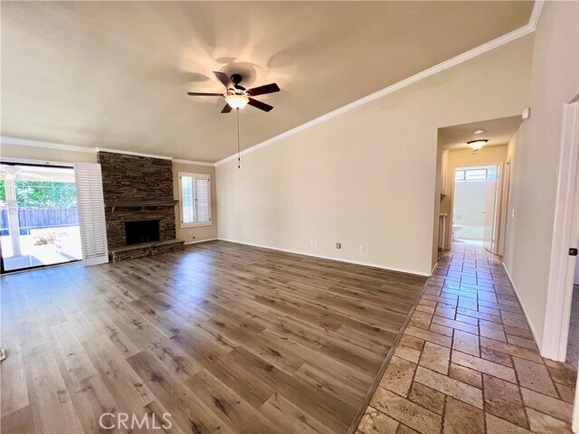 Building Photo - 318 E Miramar Ave