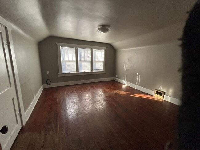 Building Photo - 2420 E 2nd St N