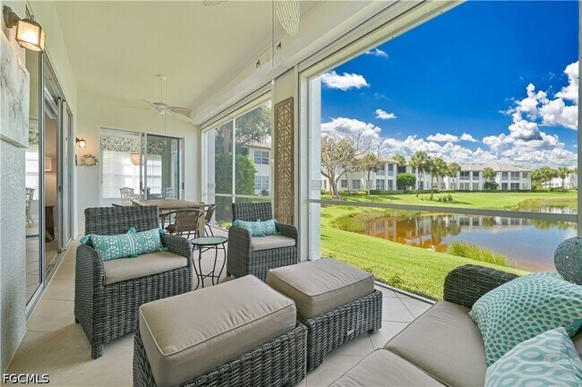 Foto del edificio - 5000 Royal Shores Dr