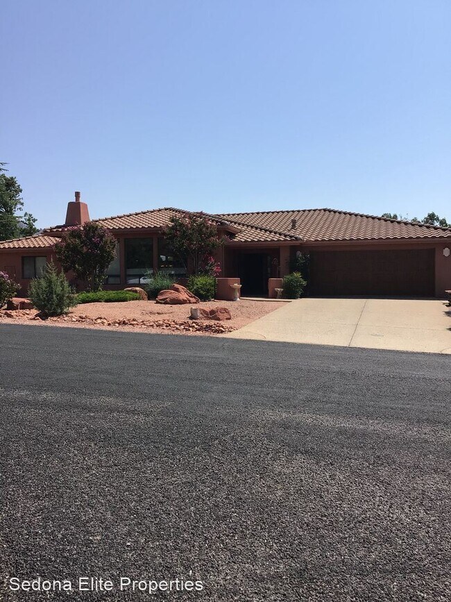 Building Photo - 3 br, 3 bath House - 305 Zane Grey Drive