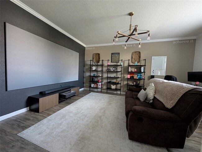 Foto del edificio - 511 Hoot Owl Ln S