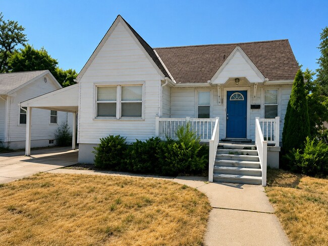 Building Photo - 654 E 500 N