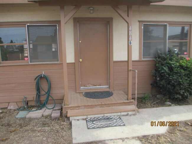 Building Photo - 484 E. Battles #B