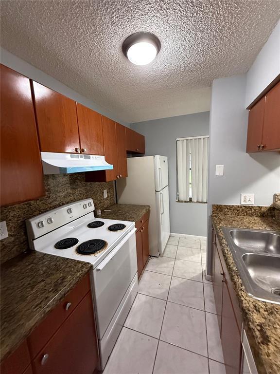 Foto del edificio - 11580 NW 43rd Ct