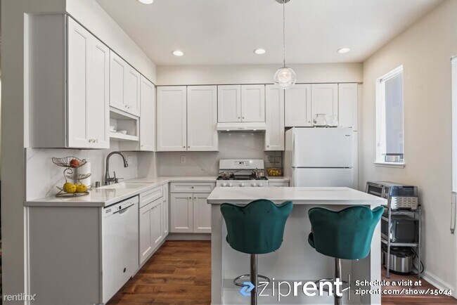 Building Photo - 3 br, 2.5 bath Townhome - 162 Cottonwood C...