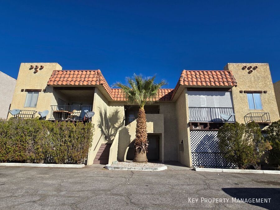 Primary Photo - 5340 Retablo Ave