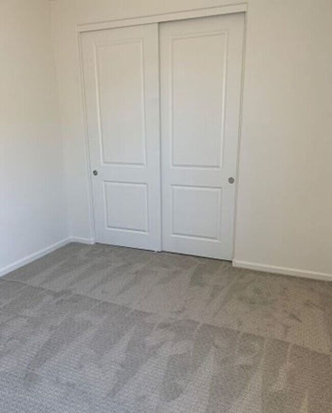 Foto del edificio - MOVE IN SPECIALS!! This stunning 4BD, 2BA ...