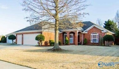 Building Photo - 5016 Liberty Park Cir SE