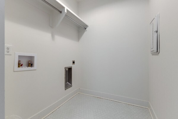 Foto del edificio - 1329 Island View Ct
