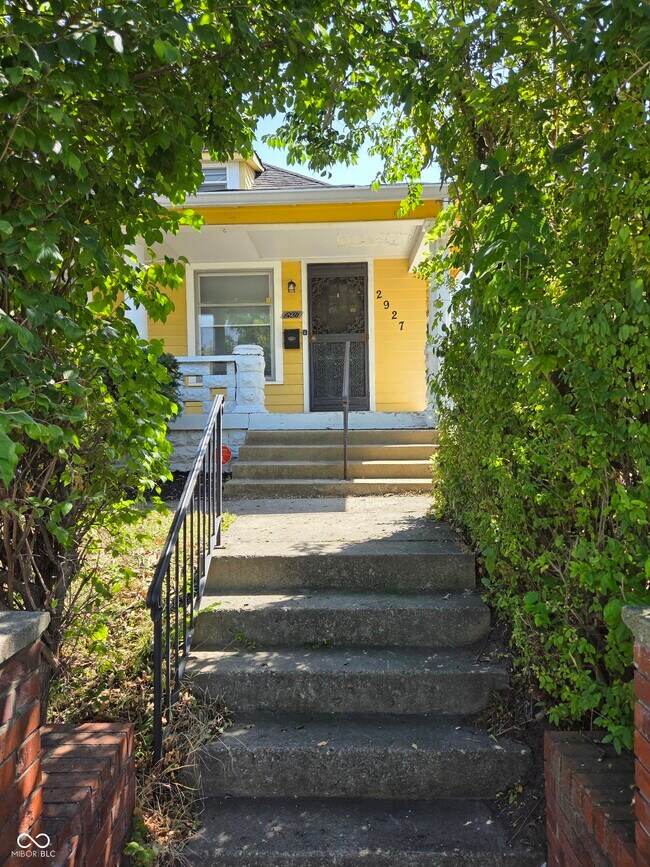 Foto del edificio - 2927 Winthrop Ave