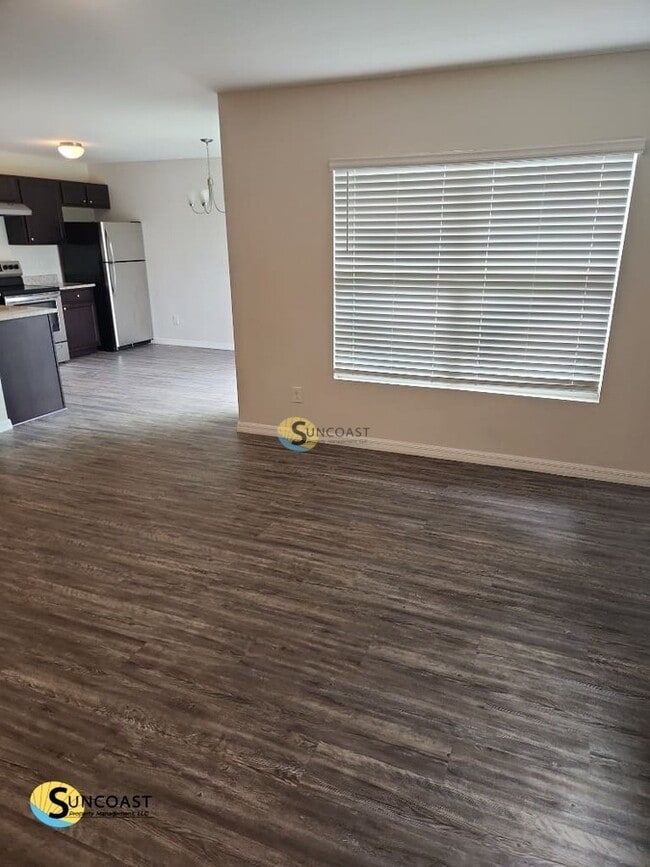 Foto del edificio - 11341 Poplin Ave