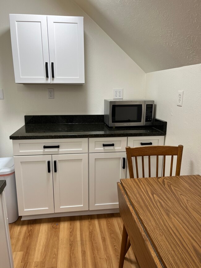 Building Photo - 2479 E 124th St