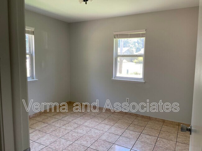 Foto del edificio - 607 SE 10th St