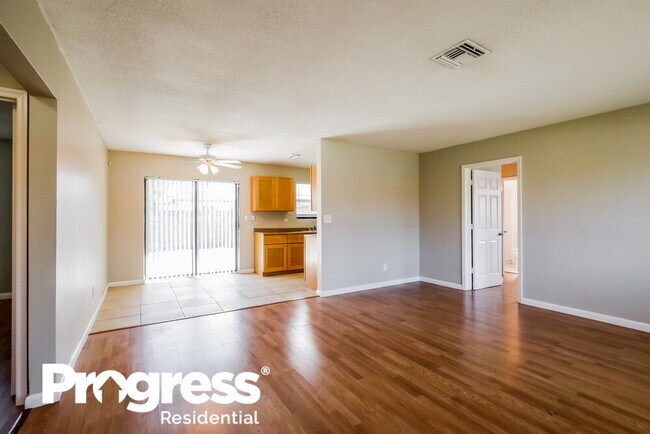 Foto del edificio - 6366 SW 18th St