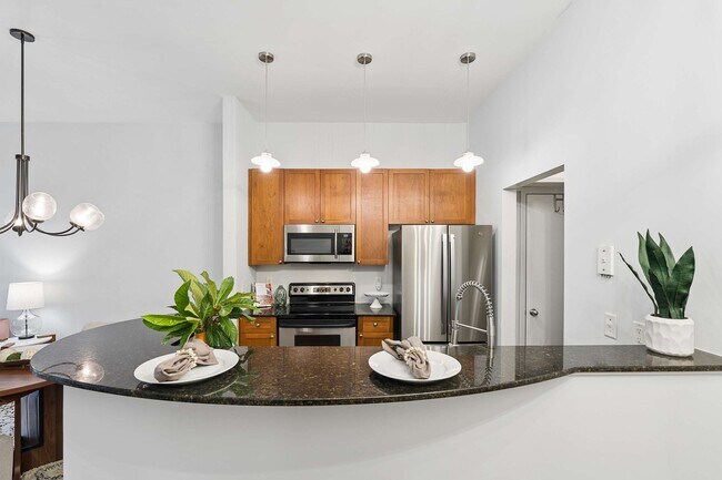 Building Photo - Stylish 1/1 Condo in Inman Park, Right on the ATLBeltLine!