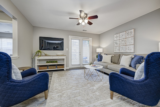 Foto del edificio - Village Crossing