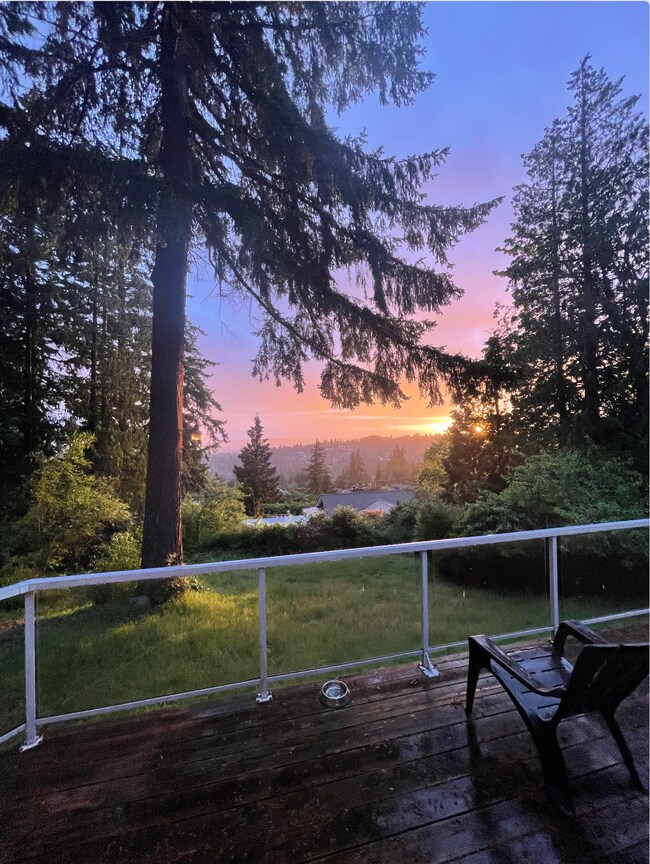 Building Photo - 1202 39th St