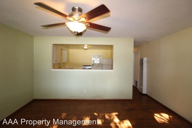 Building Photo - 2 br, 1 bath House - 425 H Street
