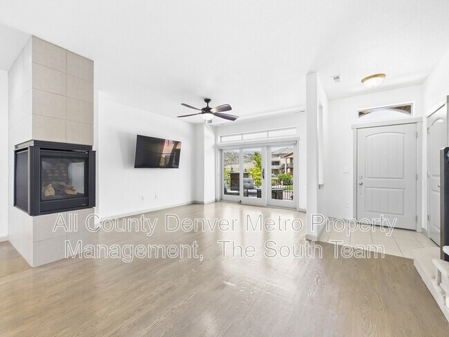 Foto del edificio - 15616 W Wesley Ave
