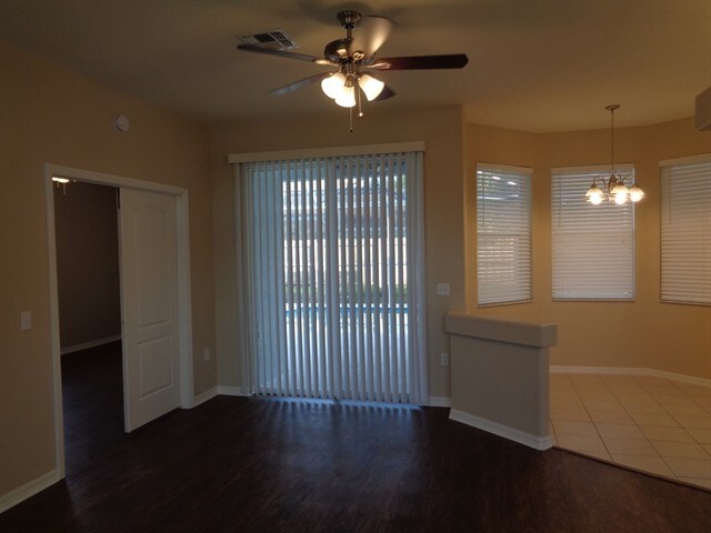 Building Photo - 1546 Kish Blvd
