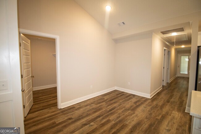 Foto del edificio - 106A Woodsedge Dr