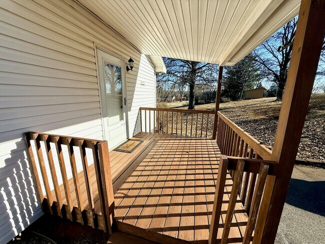 Foto del edificio - 500 Wesley Rd