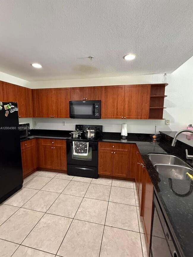 Foto del edificio - 8999 NW 107 Ct
