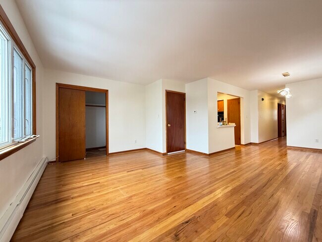 Foto del edificio - 180 W 3rd St