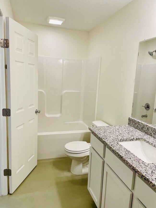 Foto del edificio - Gorgeous Townhome - Brand New 4 Bedrooms