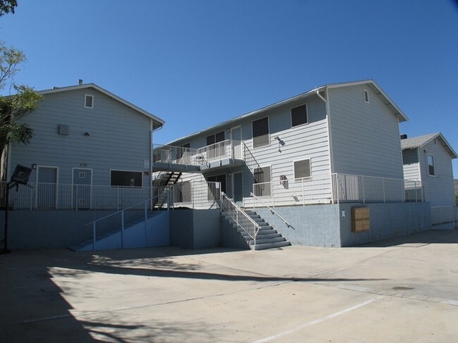 Quartz Hill Apartments Quartz Hill Apartments