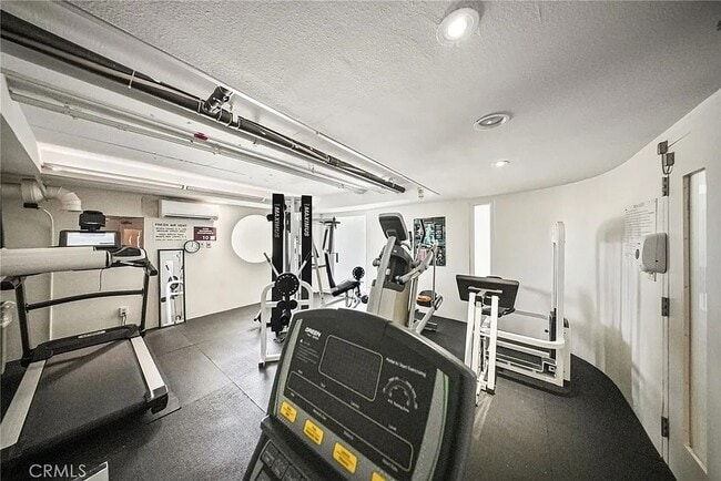 Foto del edificio - 19009 Sherman Way