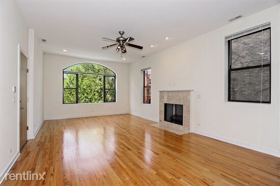 Foto principal - 301 W Evergreen Ave