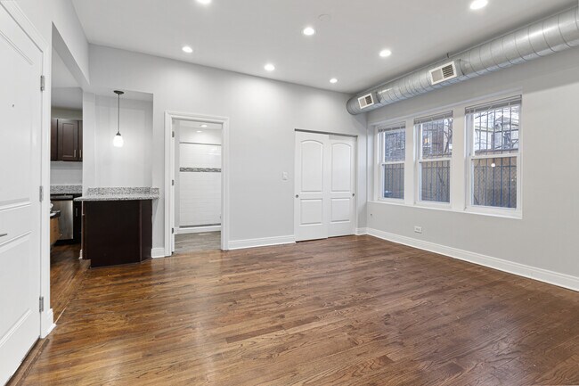 Foto del edificio - 1608 W Sherwin Ave