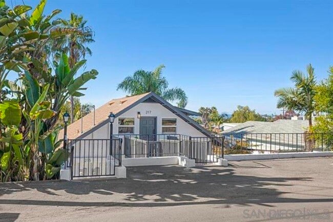 Building Photo - 217 N Granados Ave