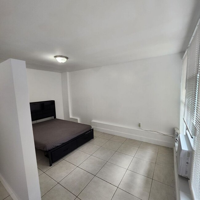 Foto del edificio - 948 SW 49th Terrace
