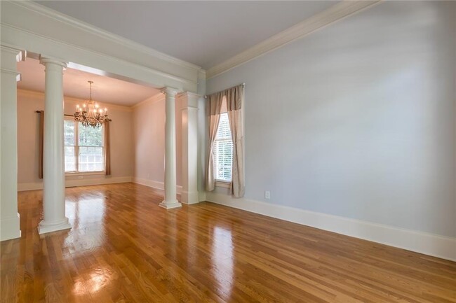 Building Photo - 5960 Abbotts Run Tr