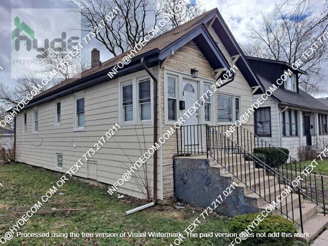 Building Photo - 10123 S Yale Ave