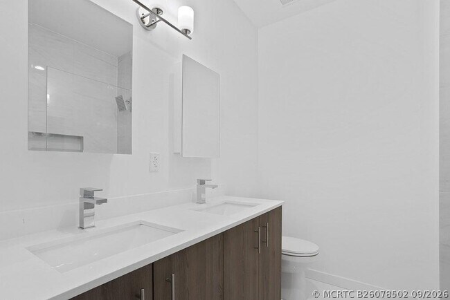 Building Photo - 1330 Crystal Way
