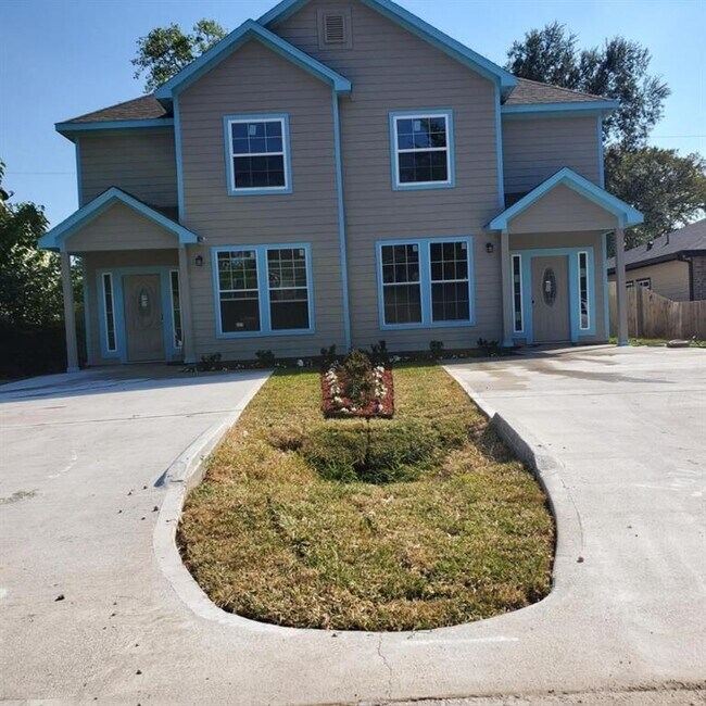 Building Photo - 4122 Mallow St