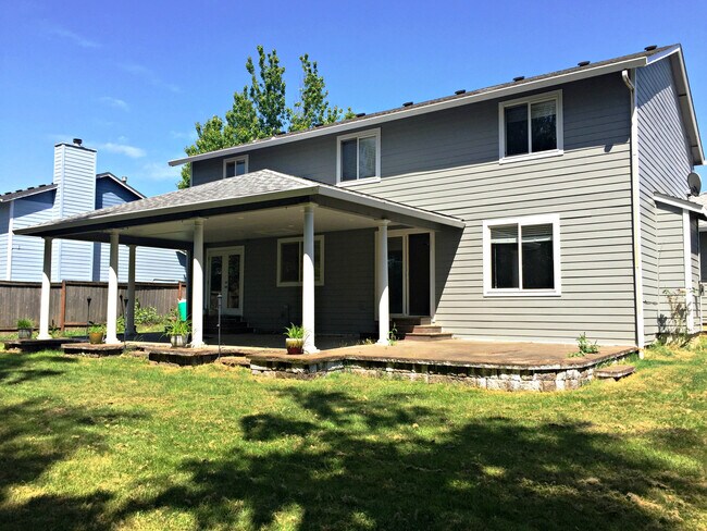 Foto del edificio - 4-Bedroom in Desirable Prune Hill Neighborhood in Camas!