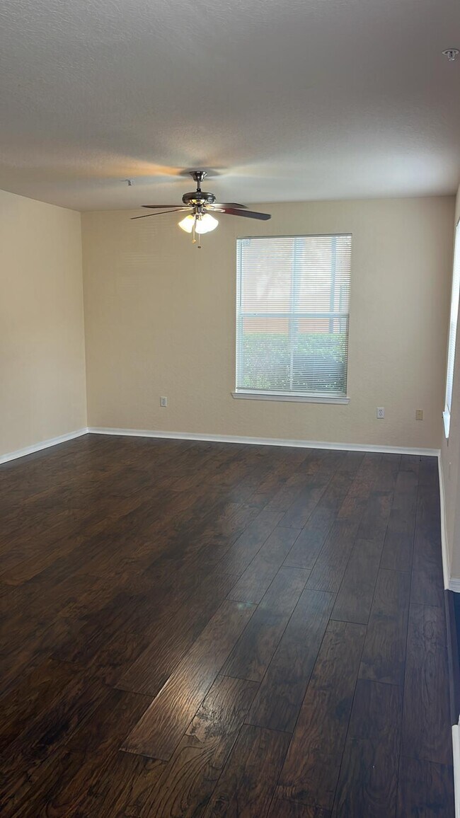 Foto del edificio - 6071 Westgate Dr