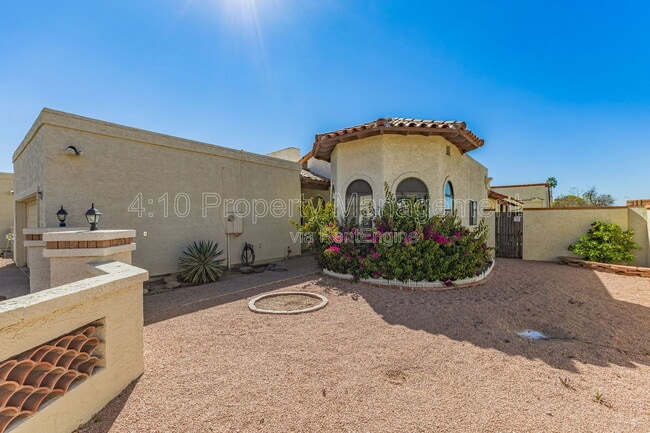 Photo - 1301 W Rio Salado Pkwy House