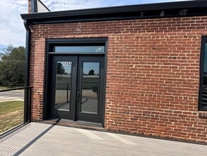 Building Photo - 149 Wagner St