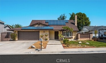 Building Photo - 1129 Iris Cir