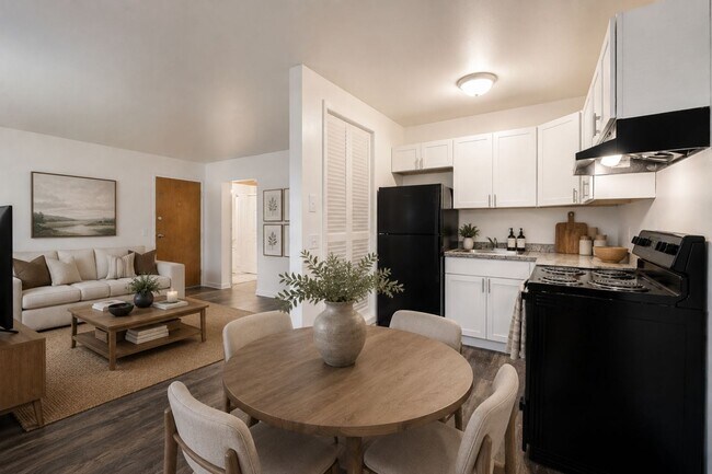 Foto del edificio - Penfield Village Apartment Homes
