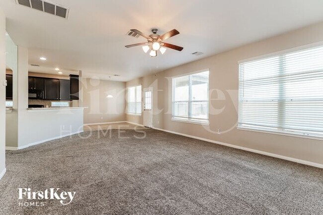 Foto del edificio - 12342 King Ferdinand Dr