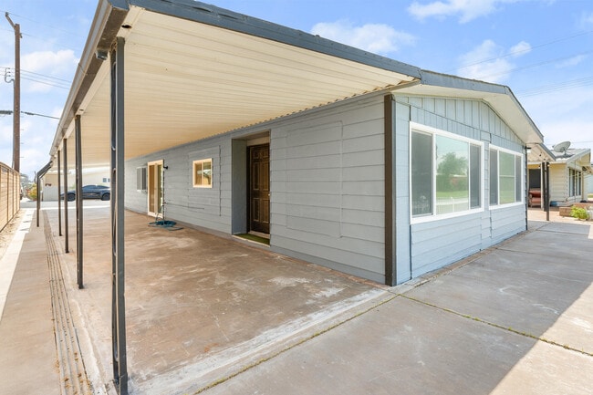 Building Photo - 33371 Tubac Trail